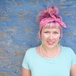 Vintage Headscarf – hot pink, tiny floral 1