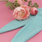 Rockabilly headband – mint green – beige polka dots